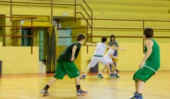 40 drills for Defense and combination with dribbling, passing and shooting